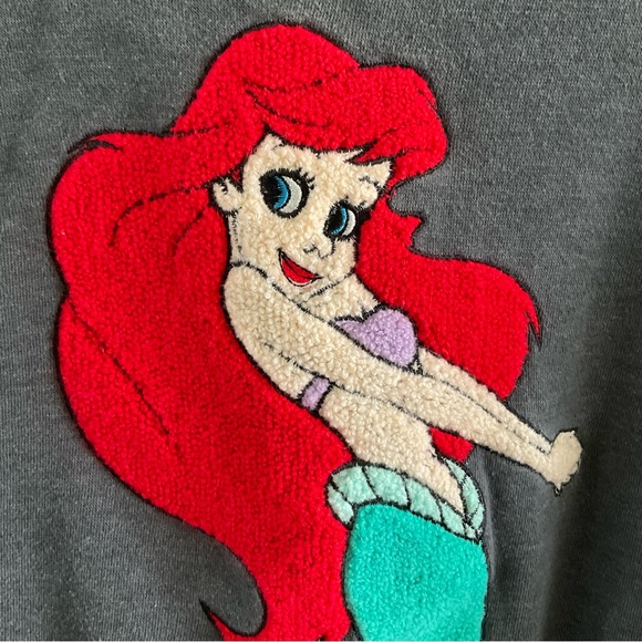 The Little Mermaid Disney pullover sweatshirt size XL (J1) Juniors - Picture 3 of 8